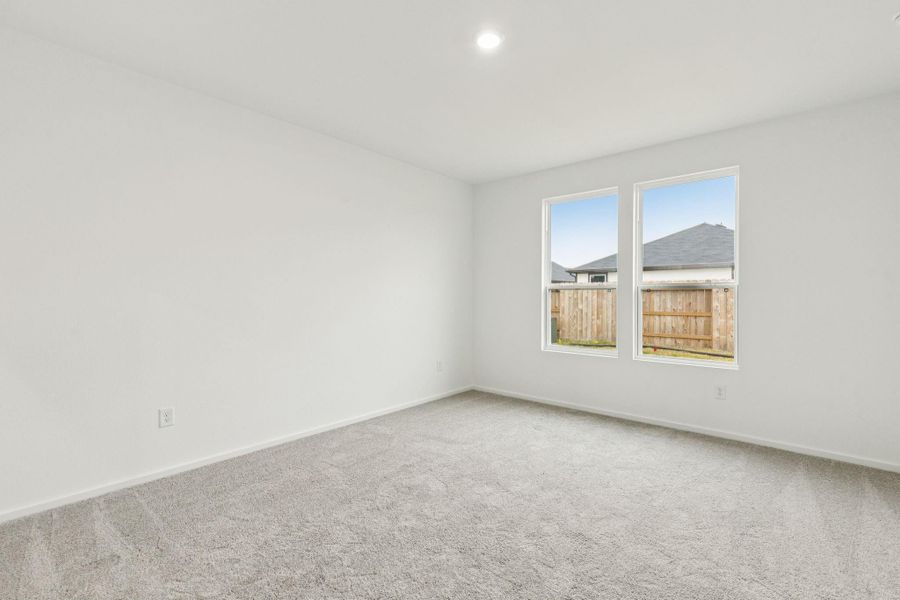 Spacious, unfurnished interior of a new home in Windcress, Cove (Image 19).