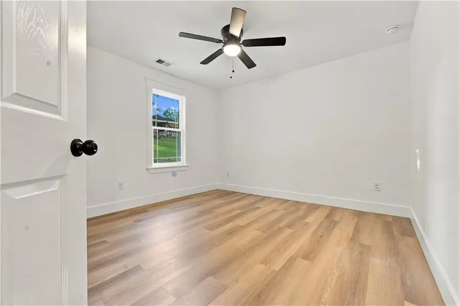 Spacious, unfurnished interior of a new home in , Marietta (Image 25).