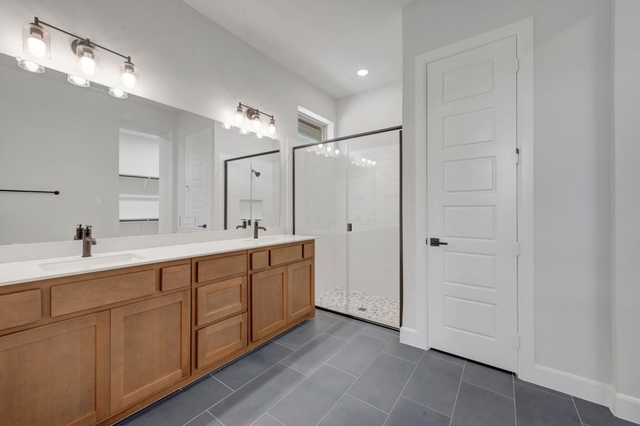 Owner's Bath Owner's Bath