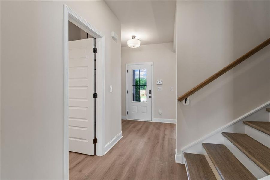 Spacious, unfurnished interior of a new home in Crofton Place Enclave, Snellville (Image 18). Spacious, unfurnished interior of a new home in Crofton Place Enclave, Snellville (Image 18).
