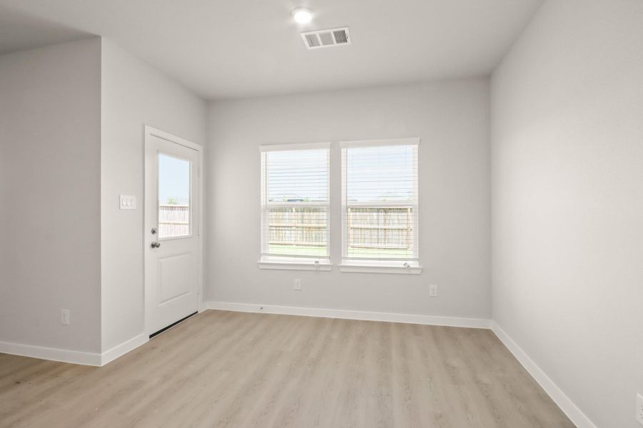Spacious, unfurnished interior of a new home in Magnolia Springs, Montgomery (Image 11). Spacious, unfurnished interior of a new home in Magnolia Springs, Montgomery (Image 11).