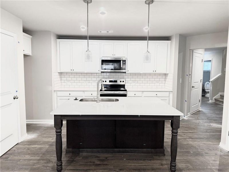 Furnished interior view inside a new home in Silver Leaf, Dawsonville (Image 7).