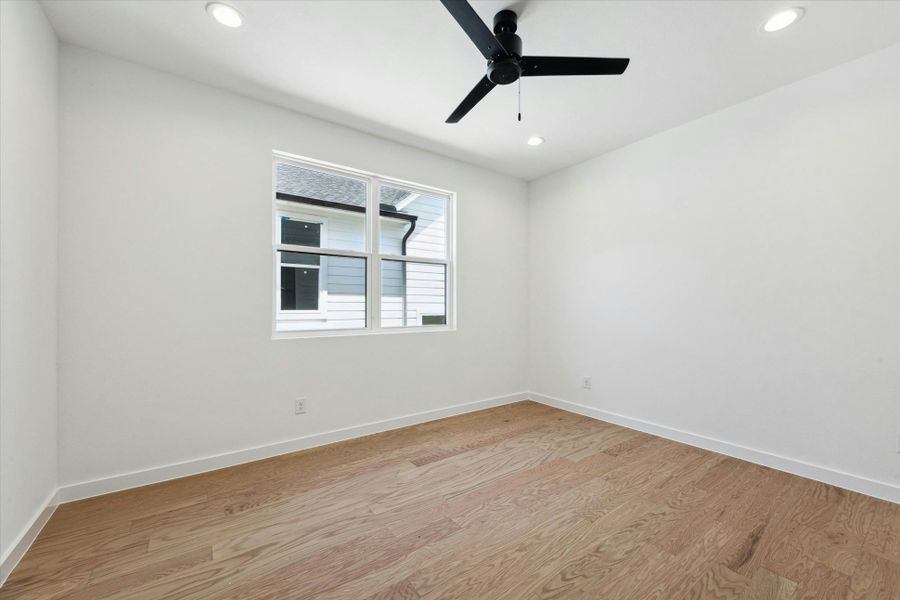 Spacious, unfurnished interior of a new home in , Houston (Image 20).