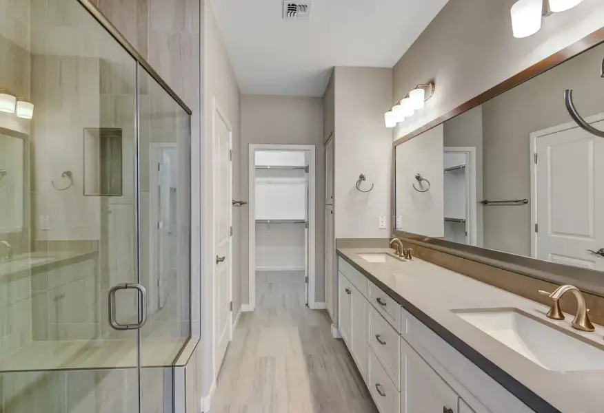 Trilogy Wickenburg Ranch Valletta HS 1862 Primary Bath - 15 of 17 Trilogy Wickenburg Ranch Valletta HS 1862 Primary Bath - 15 of 17