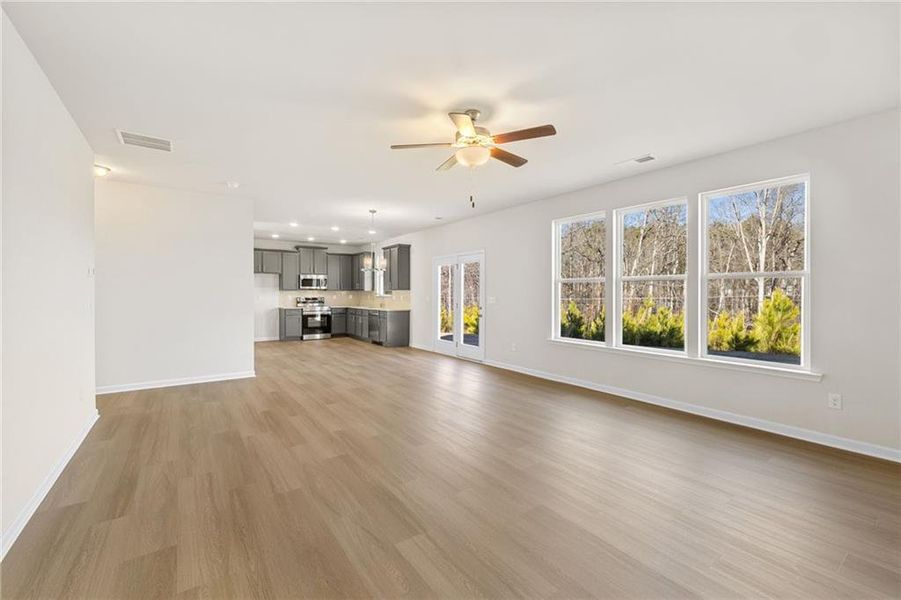 Spacious, unfurnished interior of a new home in Highland Park, Stonecrest (Image 9). Spacious, unfurnished interior of a new home in Highland Park, Stonecrest (Image 9).
