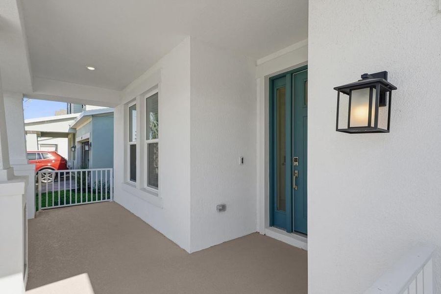532 SE Ranch Oak Circle ~ Ready Now
