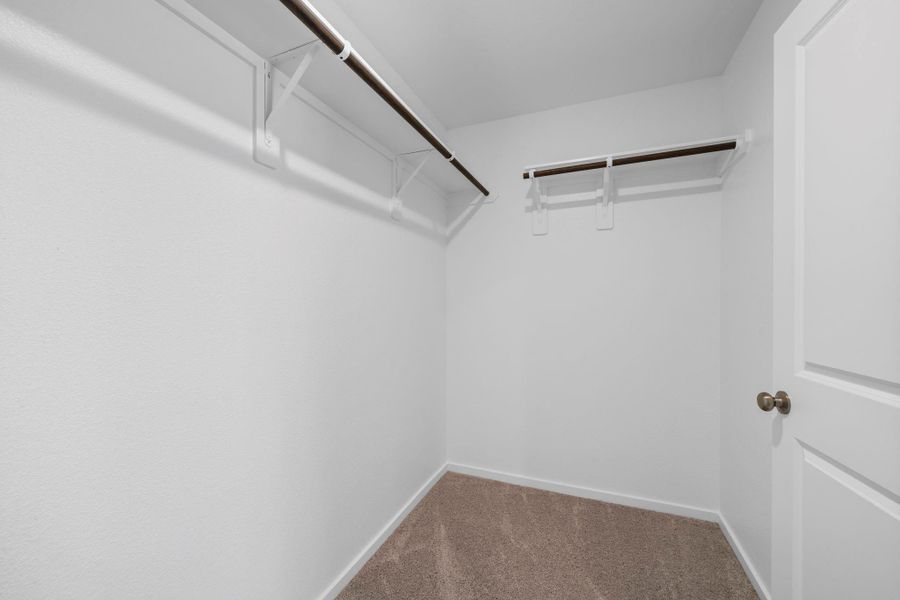 Spacious, unfurnished interior of a new home in Stokesbury, Waller (Image 9).