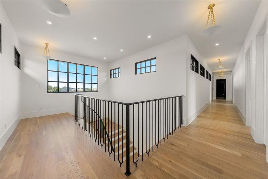 Spacious, unfurnished interior of a new home in Fleming Pointe, Fort Worth (Image 28).