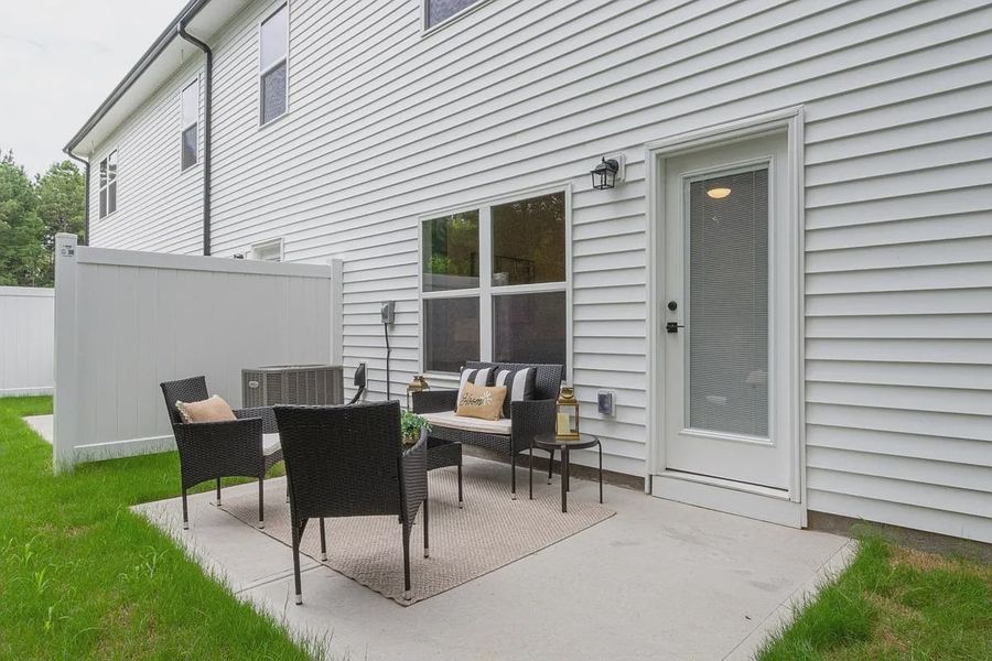 Representative exterior details of a home built from the 1557 Townhome by Adams Homes in Parkstone Place Townhomes, Roebuck (Image 3).
