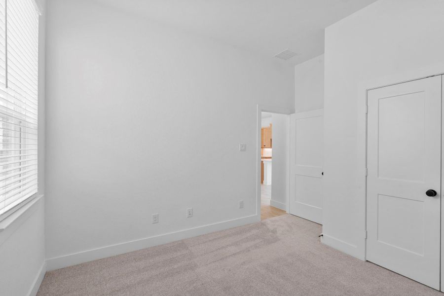 Spacious, unfurnished interior of a new home in Evergreen 40s, Conroe (Image 21). Spacious, unfurnished interior of a new home in Evergreen 40s, Conroe (Image 21).