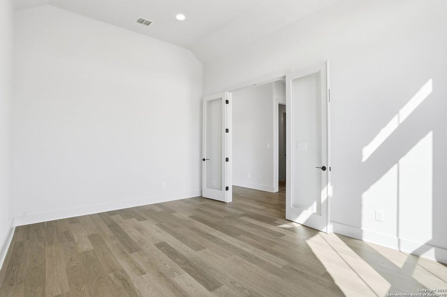 Spacious, unfurnished interior of a new home in Kinder Ranch 70's, San Antonio (Image 35). Spacious, unfurnished interior of a new home in Kinder Ranch 70's, San Antonio (Image 35).