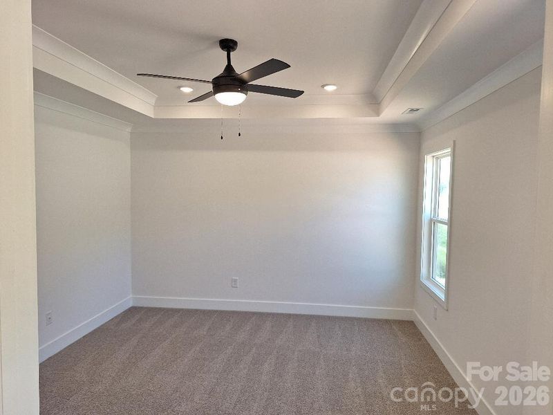 Spacious, unfurnished interior of a new home in Cardiff Glyn, Catawba (Image 14).