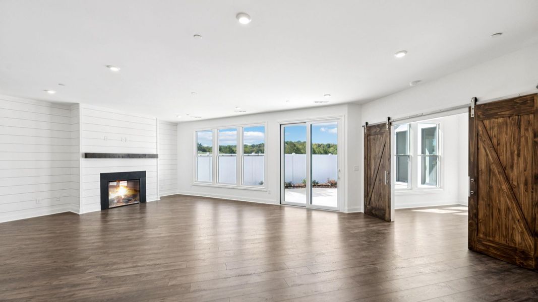 Spacious, unfurnished interior of a new home in The Courtyards at Stewarts Creek, Smyrna (Image 31).