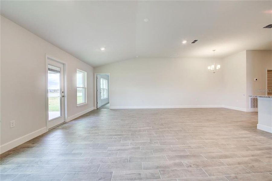 Spacious, unfurnished interior of a new home in Abbey Glen, Dade City (Image 13). Spacious, unfurnished interior of a new home in Abbey Glen, Dade City (Image 13).