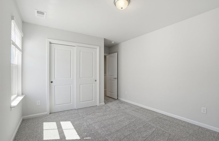 Spacious, unfurnished interior of a new home in Fox Hollow, Spartanburg (Image 24). Spacious, unfurnished interior of a new home in Fox Hollow, Spartanburg (Image 24).