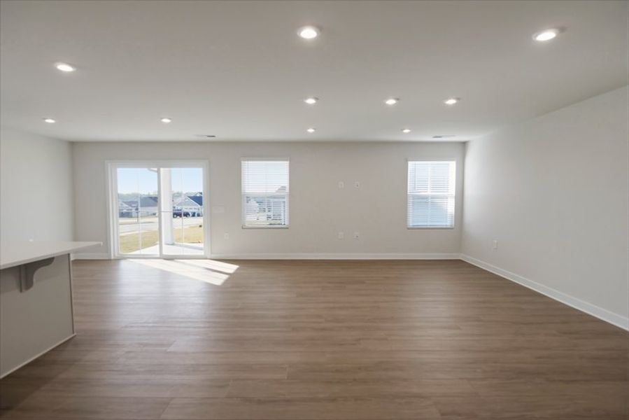 Spacious, unfurnished interior of a new home in Reidville Town Center Cottages, Duncan (Image 19).