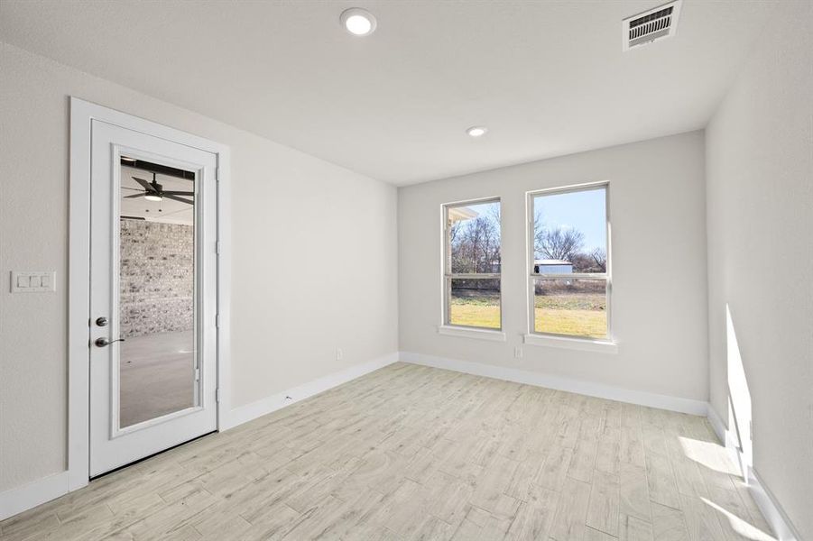 2340 Oak Knoll- DIning-1