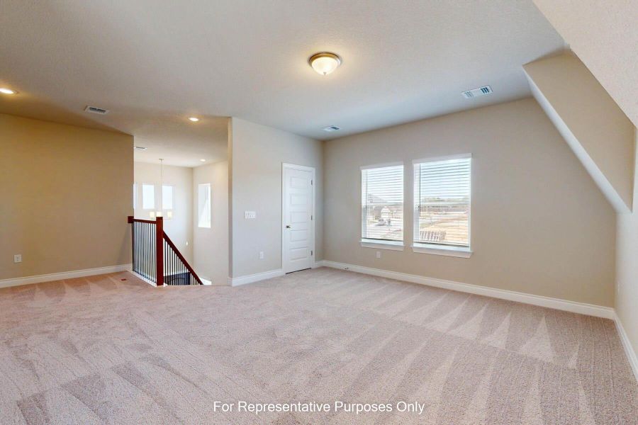 Spacious, unfurnished interior of a new home in Estancia West, Manchaca (Image 4).
