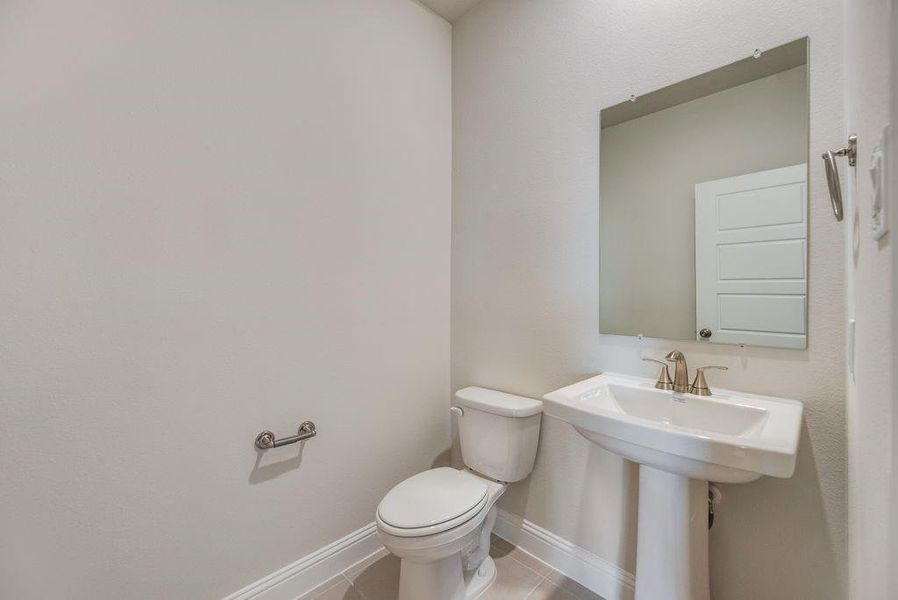 Furnished interior view inside a new home in Bayside, Rowlett (Image 13). Furnished interior view inside a new home in Bayside, Rowlett (Image 13).