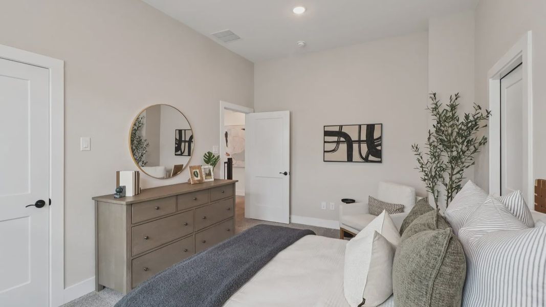 Representative furnished interior of a home built from the Versailles by Chesmar Homes in Kresston Chateau, Montgomery (Image 25). Representative furnished interior of a home built from the Versailles by Chesmar Homes in Kresston Chateau, Montgomery (Image 25).