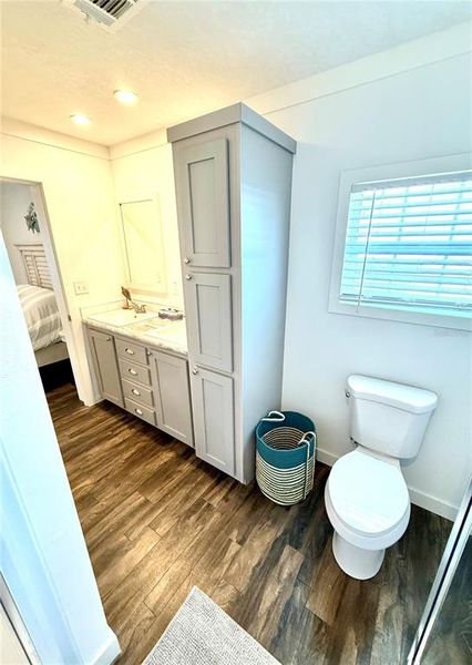 Image 49 of a home in .