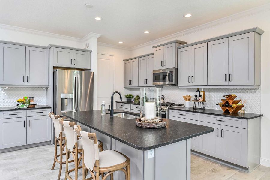 Representative furnished interior of a home built from the Summit by Neal Communities in Palm Grove, Bradenton (Image 13).