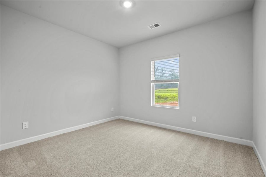 Spacious, unfurnished interior of a new home in Creek Ridge - Signature Collection, Spartanburg (Image 14).