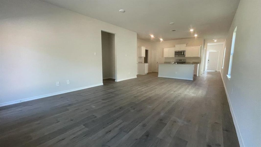 Spacious, unfurnished interior of a new home in Wildwood, Royse City (Image 14). Spacious, unfurnished interior of a new home in Wildwood, Royse City (Image 14).