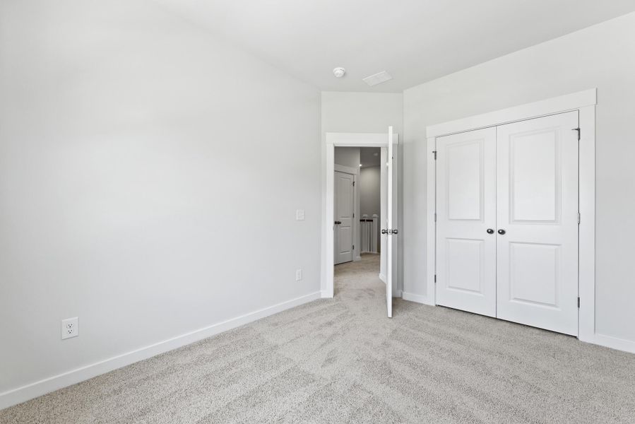 Spacious, unfurnished interior of a new home in Nexton, Summerville (Image 53).