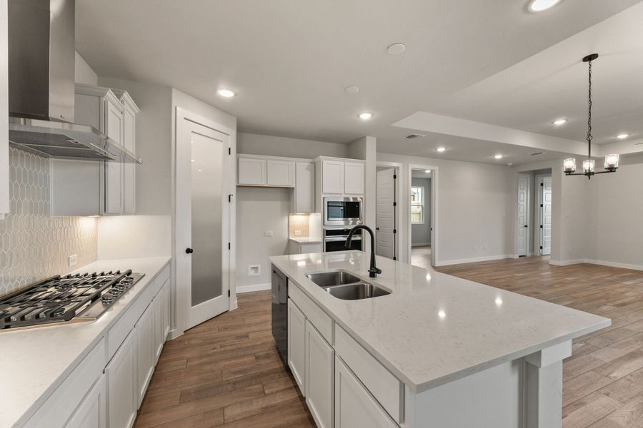 Representative furnished interior of a home built from the Pecos by Hakes Brothers in Veranda Designer, San Antonio (Image 10).
