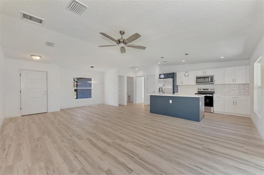 Spacious, unfurnished interior of a new home in , North Port (Image 19). Spacious, unfurnished interior of a new home in , North Port (Image 19).