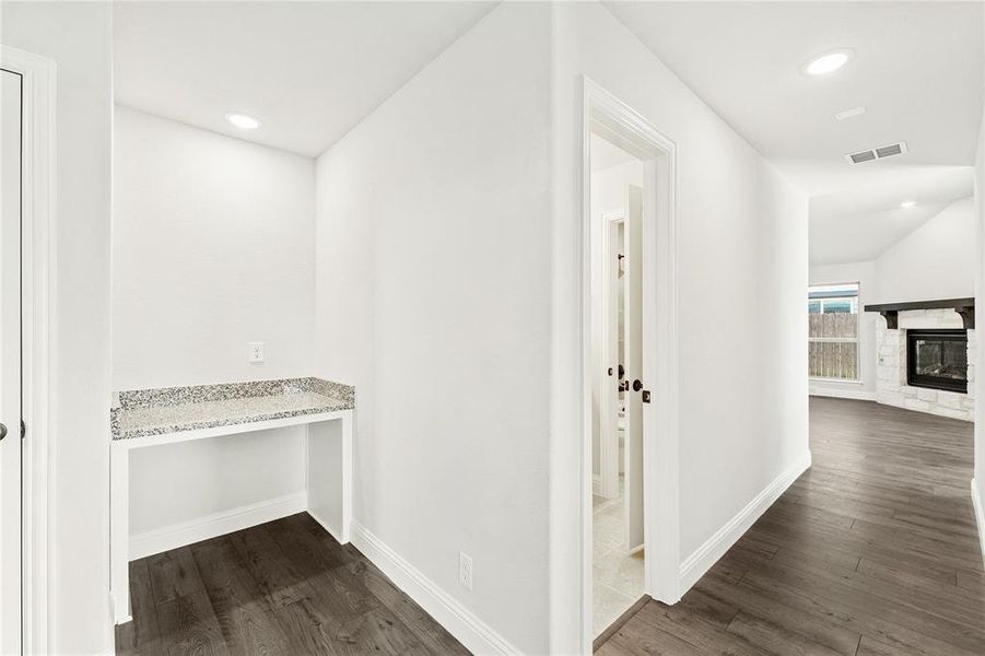 Image 40 of a home in Maplewood.