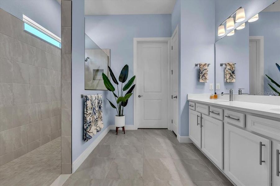 Furnished interior view inside a new home in , Parrish (Image 44).