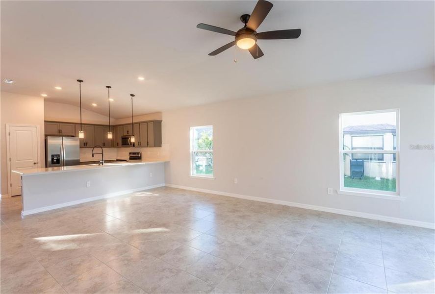 Spacious, unfurnished interior of a new home in , Punta Gorda (Image 27).