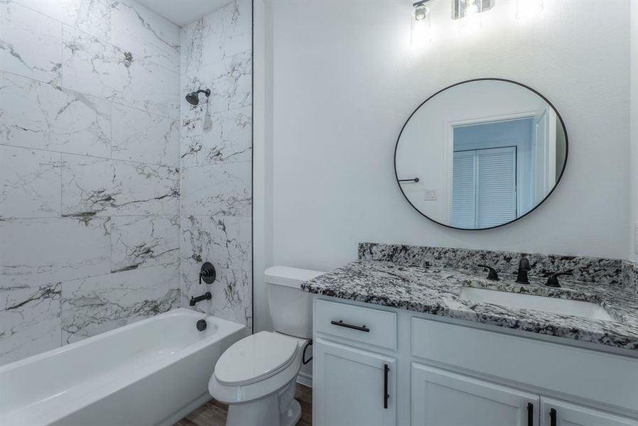 Furnished interior view inside a new home in , Dallas (Image 7). Furnished interior view inside a new home in , Dallas (Image 7).