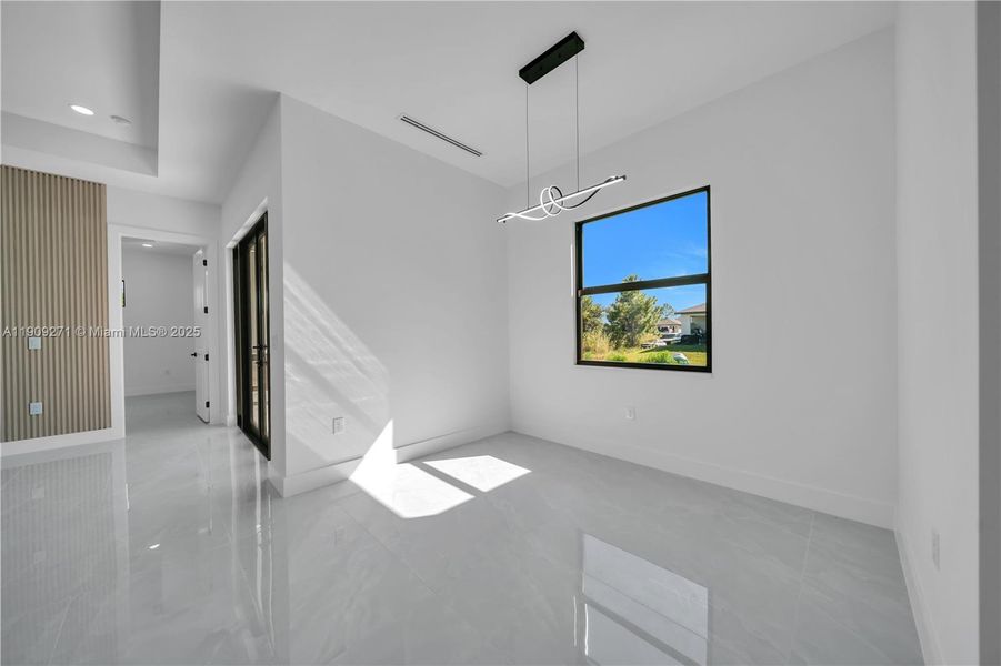 Image 14 of a home in .