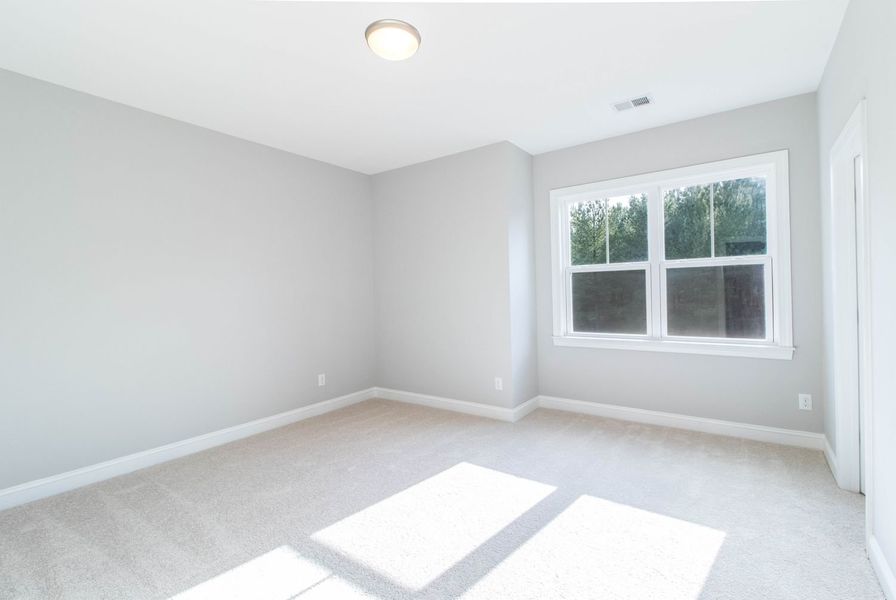 Representative unfurnished interior of a home built from the Pinehurst with 3rd Floor Retreat by Greybrook Homes in Edmunds Farm, Clover (Image 25).