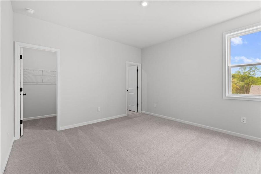 Spacious, unfurnished interior of a new home in Acacia, Cumming (Image 19).