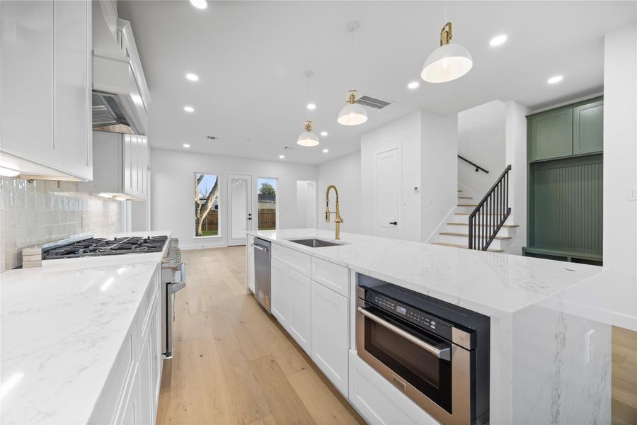 Image 35 of a home in .