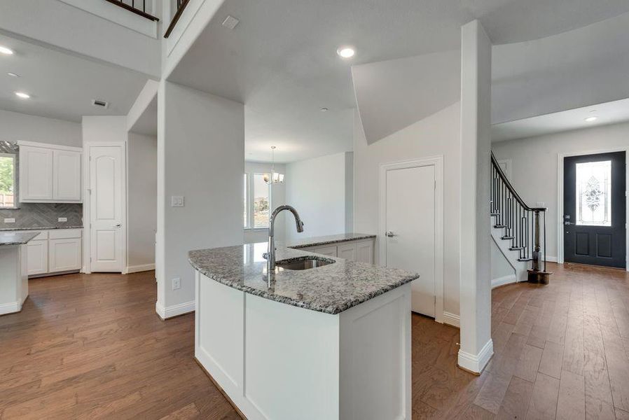 Wet Bar off Family Room & Kitchen