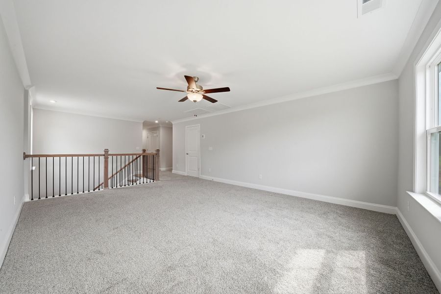 Spacious, unfurnished interior of a new home in Sweetwater Hills, Moore (Image 20).