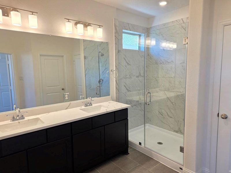 Furnished interior view inside a new home in , Missouri City (Image 4).