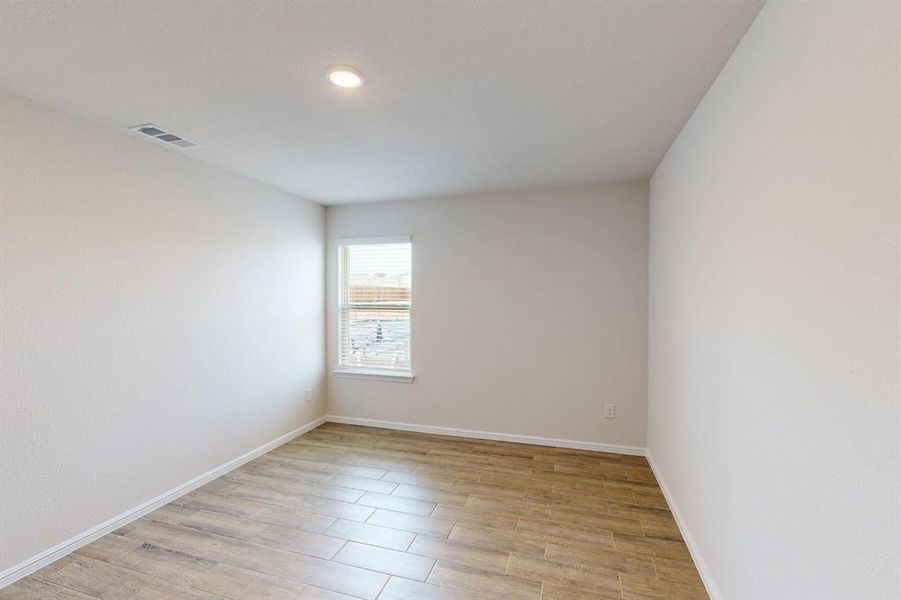 Spacious, unfurnished interior of a new home in Sanderos, Fort Worth (Image 15). Spacious, unfurnished interior of a new home in Sanderos, Fort Worth (Image 15).