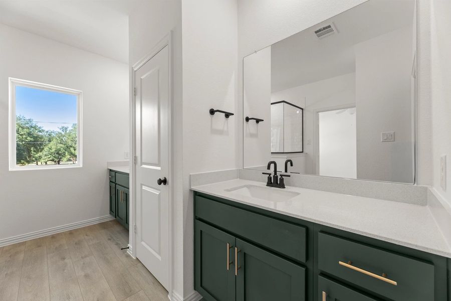 Primary Bathroom Representative Photo featuring the Luxe Collection