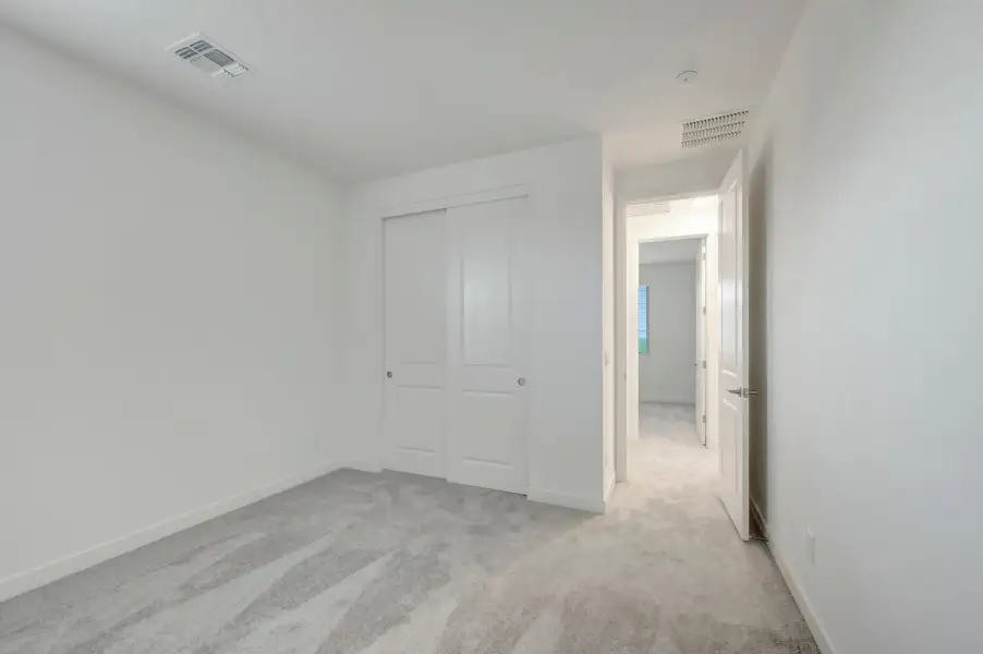 Spacious, unfurnished interior of a new home in Soleo, San Tan Valley (Image 28).
