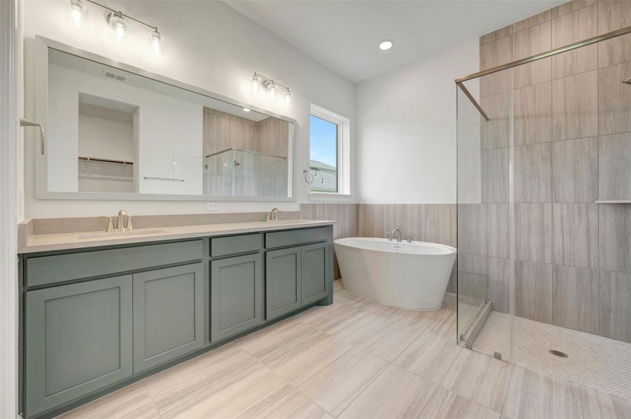 Furnished interior view inside a new home in Meridiana - Ascent Collection, Manvel (Image 11). Furnished interior view inside a new home in Meridiana - Ascent Collection, Manvel (Image 11).