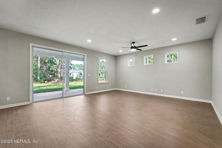 Spacious, unfurnished interior of a new home in , Green Cove Springs (Image 36). Spacious, unfurnished interior of a new home in , Green Cove Springs (Image 36).