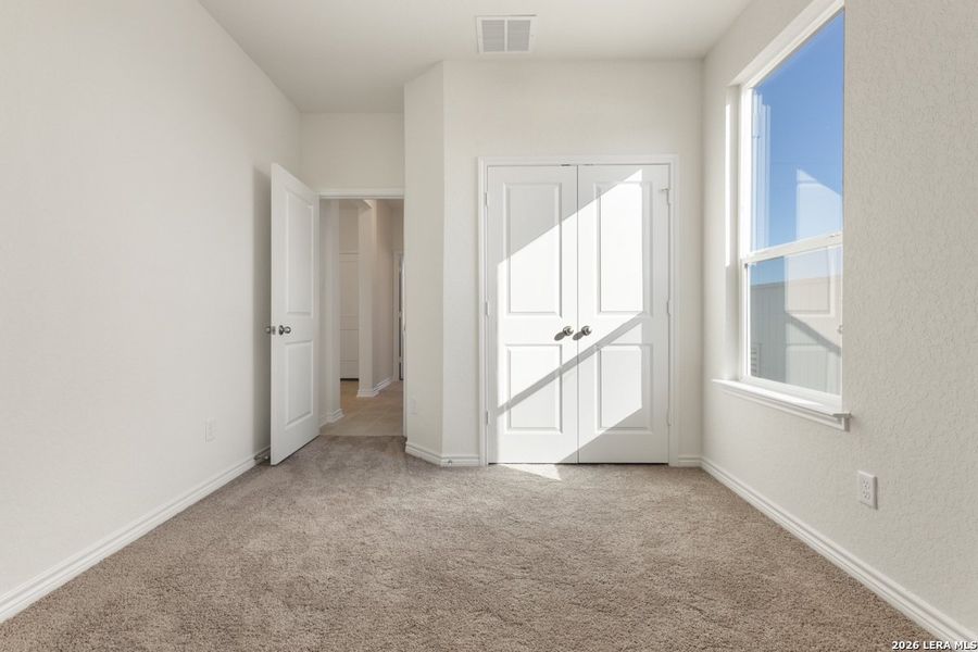 Spacious, unfurnished interior of a new home in Knox Ridge, Converse (Image 22).