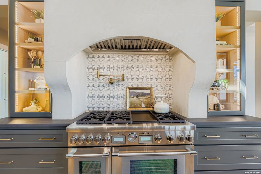Close-up of interior finishes inside a home in Pecan Springs, Boerne (Image 20).