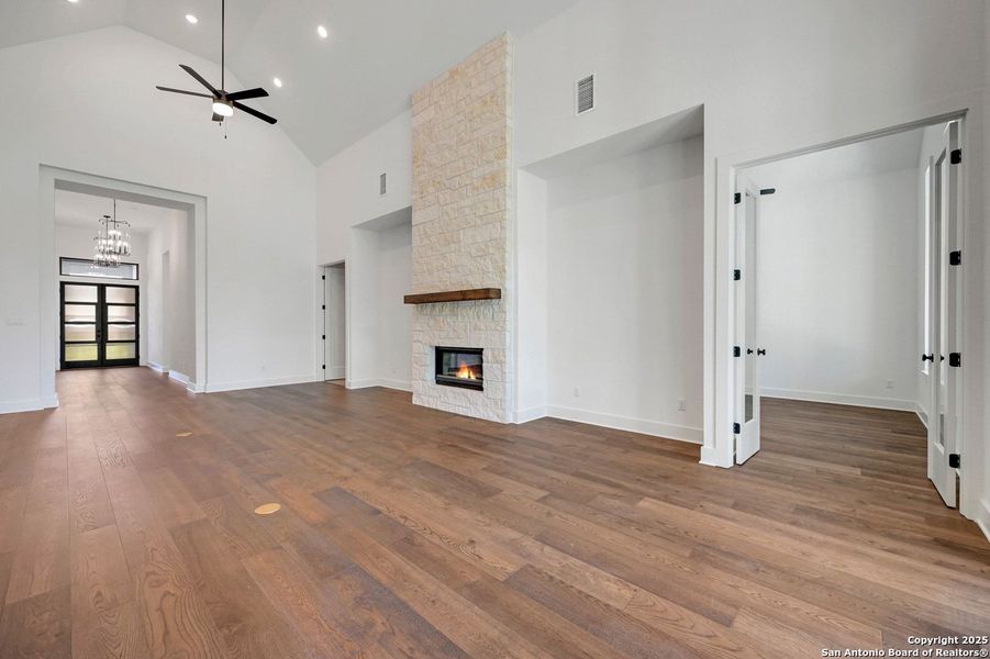 Spacious, unfurnished interior of a new home in , San Marcos (Image 14). Spacious, unfurnished interior of a new home in , San Marcos (Image 14).